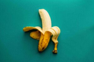 12 Common Dream About Banana