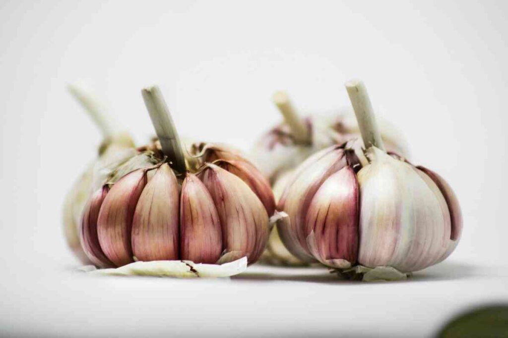 Peeling Garlic In Dream Meaning