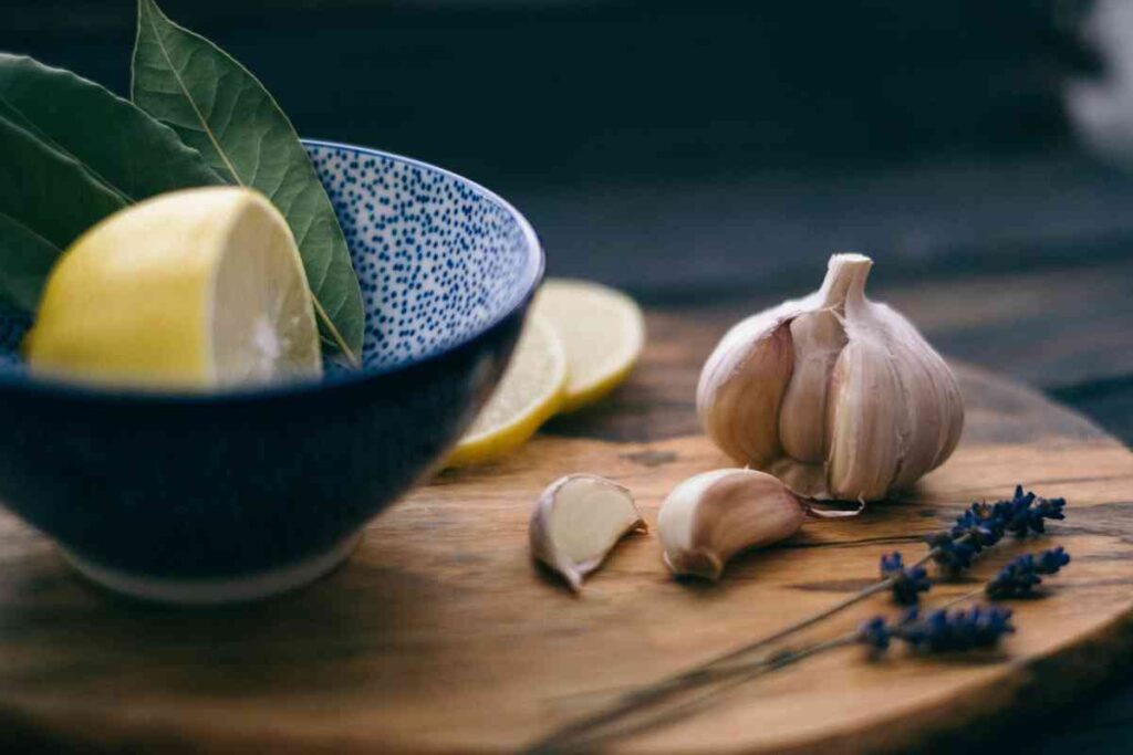 What It Means When You Dream About Garlic